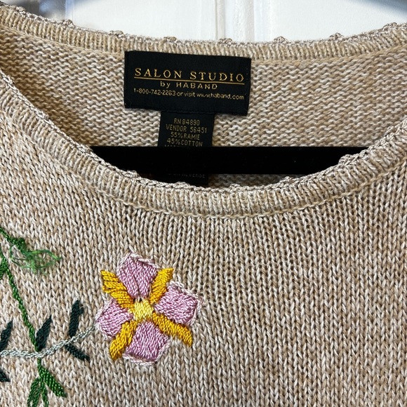 Embroidered Salon Studio by Haband XL - Picture 2 of 9